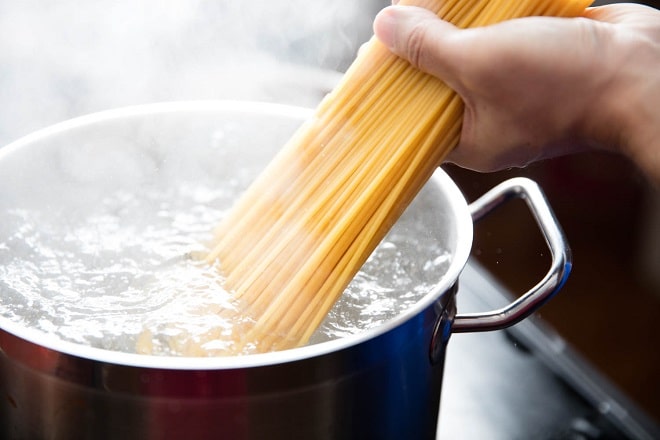 boil the bundle of spaghetti