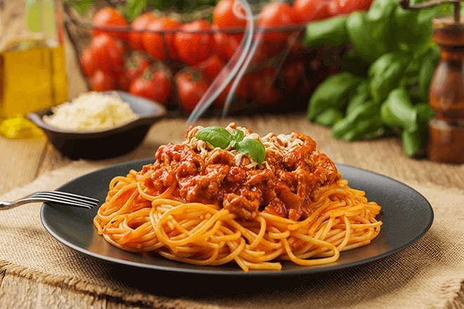 Italian noodles tomato sauce
